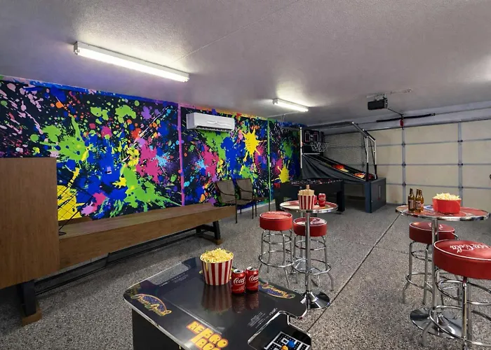18x60 Boat Pad Game Room-lake View Villa-hot Tub *